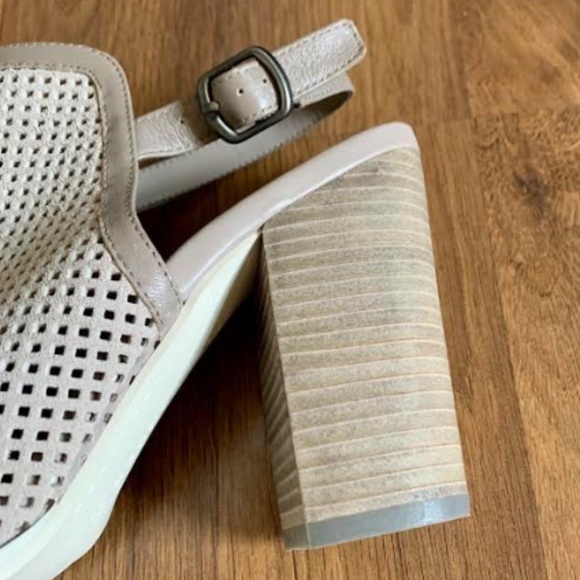 🆕 Kelsi Dagger Heels - Picture 16 of 17